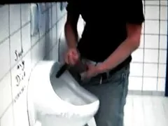 یک عکس دختر ان سکسی زن و شوهر جوان و به همین دلیل داغ در حمام می تابند