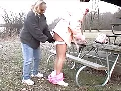 پسر بچه خالکوبی خال کوبی شده و به شدت تصویر سکس دختر وحشی می شود