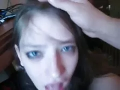 یک زن و شوهر بالغ با عصبانیت روی کاپوت یک اتومبیل در یک مکان منزوی در پارک جمع عکس سکسی دختران چاق می شوند